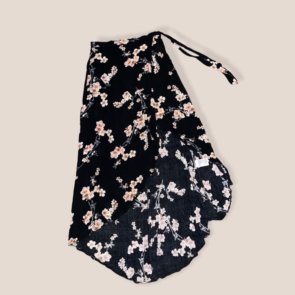 🩷 3 for $25 American eagle skirt